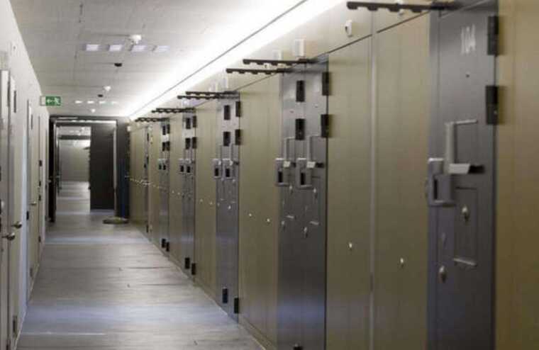 Швейцария разыскивает двух беглецов из тюрьмы возле границы с Германией