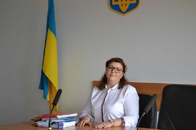 Суддя Одеського суду Комлева під час війни придбала елітний маєток і позашляховик