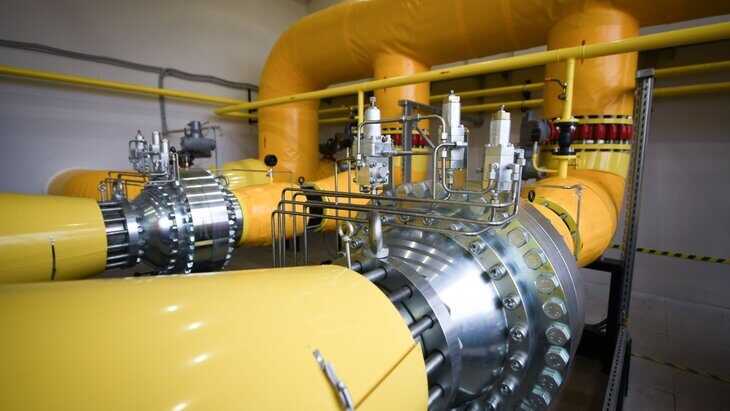 Азербайджан веде переговори про постачання російського газу через Україну