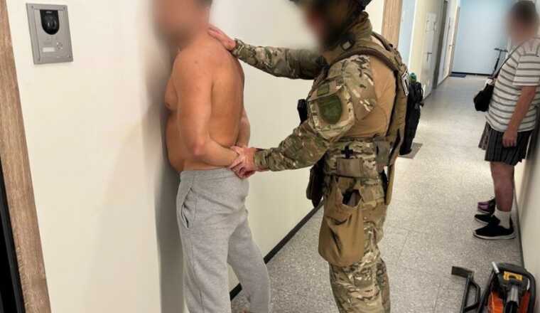 У Тернополі керівник відділення «Укрпошти» привласнив квадрокоптери