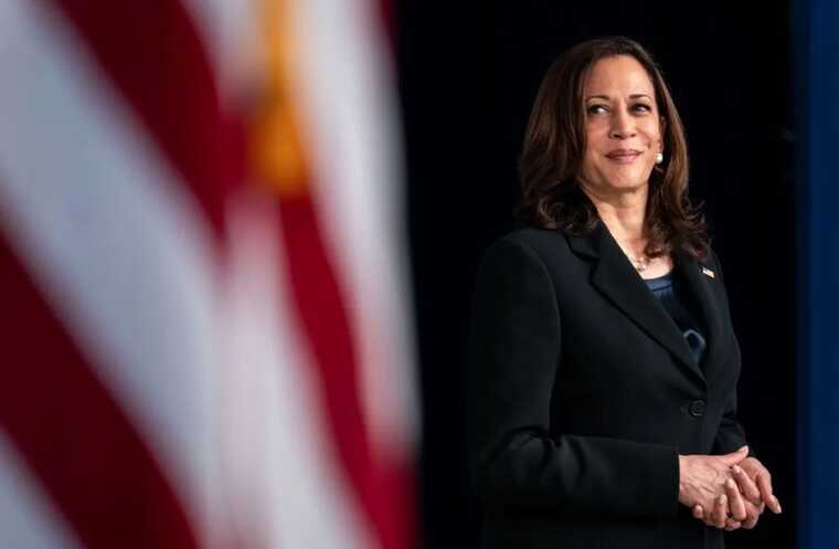 После дебатов Харрис опережает Трампа на 5%, — Reuters