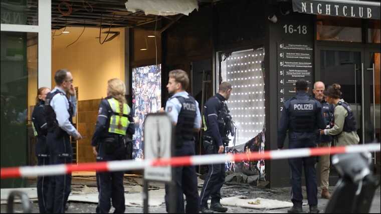 У центрі Кельна в ході масштабної поліцейської операції стався вибух