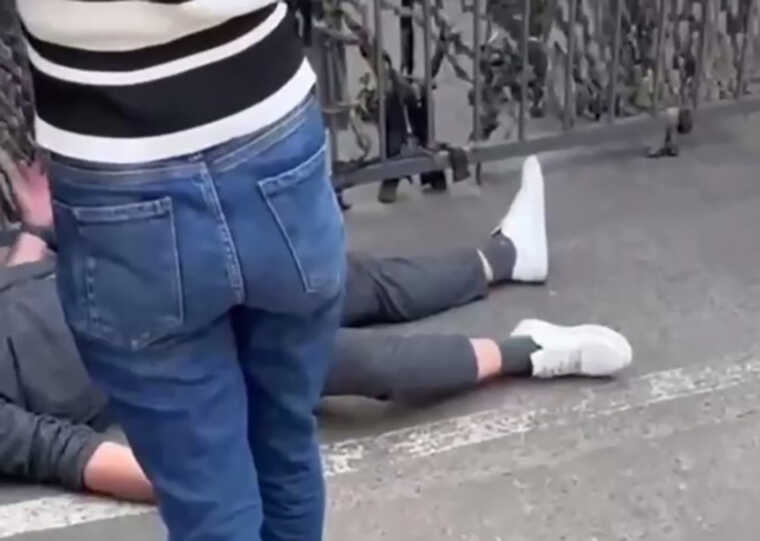 In Odesa, employees of the Territorial Recruitment Center hit a man with a rifle