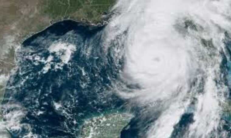 У Флориді влада проводить екстрену евакуацію жителів через ураган «Гелен»