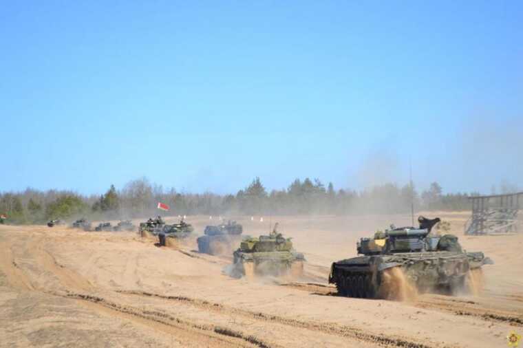 Near the border with Ukraine, the deployment of heavy equipment of the Belarusian Armed Forces is being reported, - media