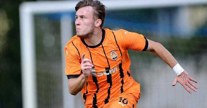 Футболіст "Шахтаря" вчинив грубу витівку на вулиці: у його клубі відреагували