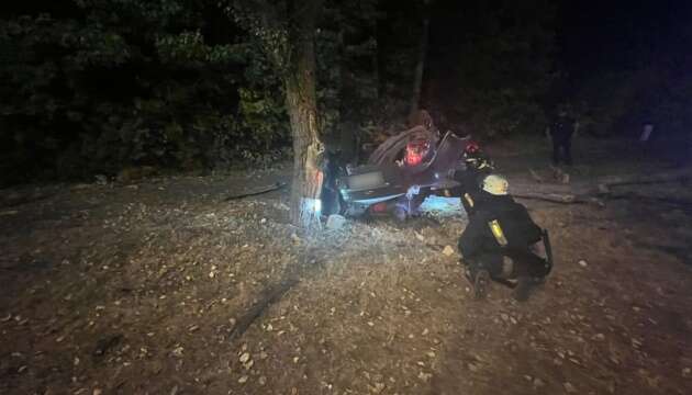 ДТП у Харкові: внаслідок аварії перекинувся автомобіль, є загиблі та постраждалі