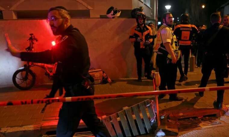 В Ізраїлі невідомий із ножем напав на перехожих: є постраждалі, нападника ліквідували