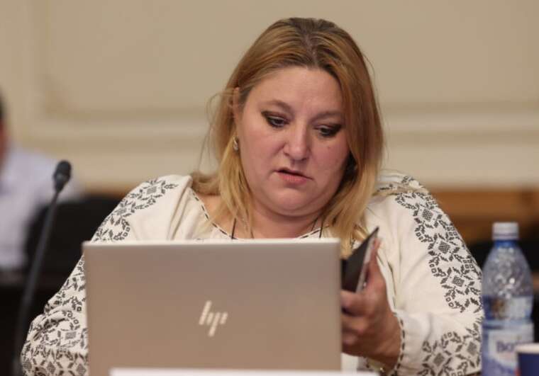 У Румунії Конституційний суд зняв із президентських виборів одіозну ультраправу кандидатку