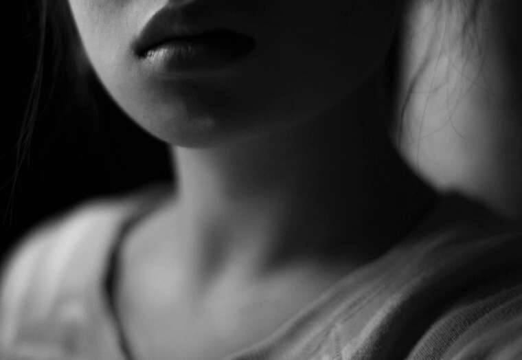 У Казахстані брати 6 років гвалтували сестру: поліція їх відпустила