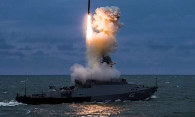 У Чорному морі патрулюють два російські ракетоносії, - ВМС ЗСУ