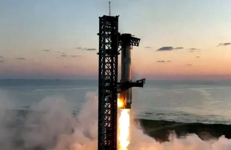 SpaceX    - Super Heavy     