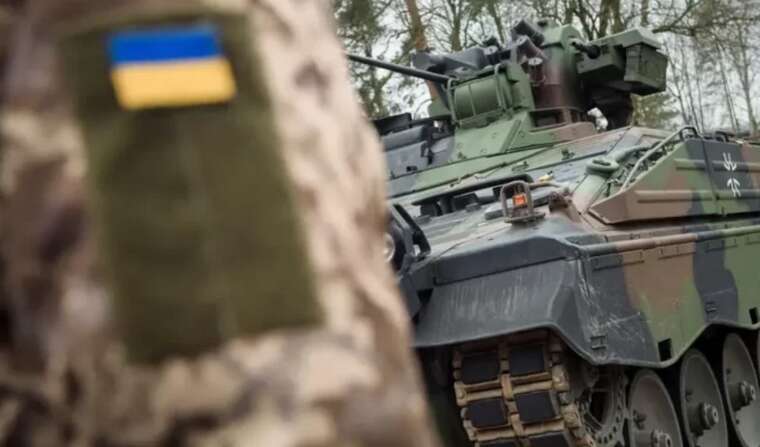 Германия дополнила список помощи Украине: Marder, Leopard, снаряды и дроны