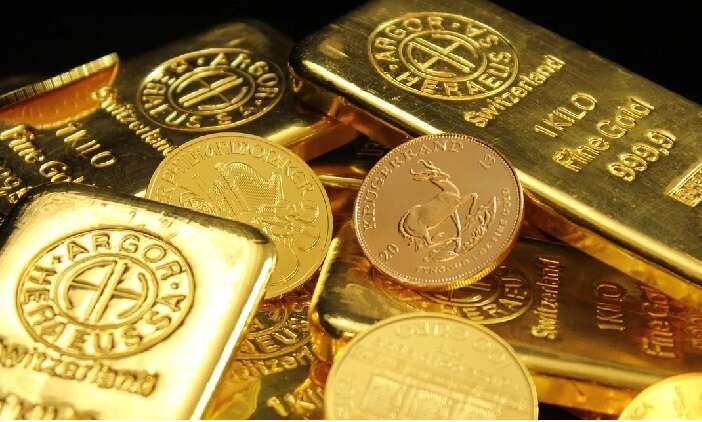 Вартість золота вперше в історії перевищила 2700 доларів за унцію