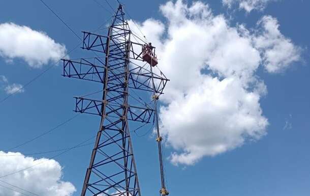 У двох регіонах України запроваджено аварійні відключення електроенергії