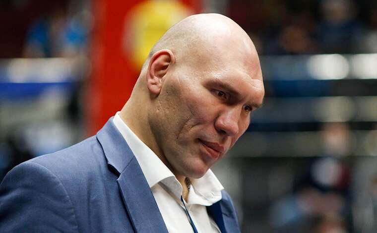 Микола Валуєв сказав, чому Олександр Усик перестав любити Росію і «схилився до русофобії»