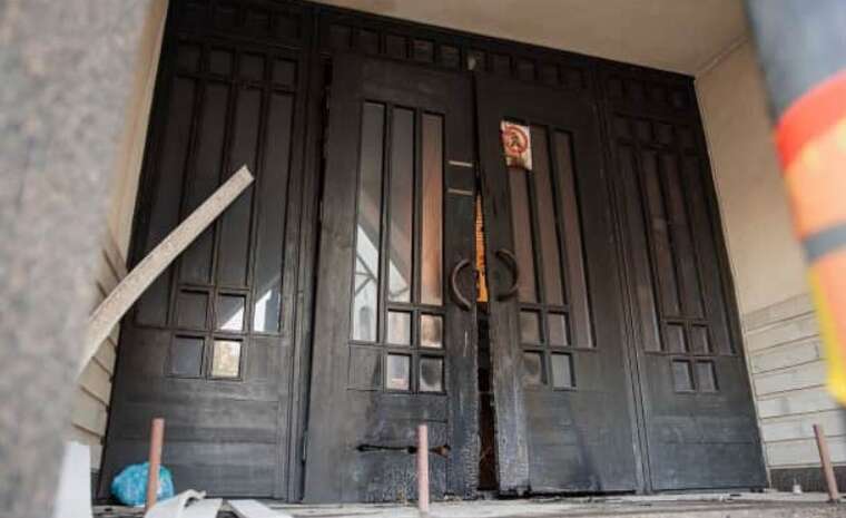 У столиці Литви підпалили вхідні двері Міністерства оборони