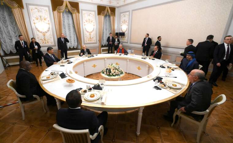 Саміт БРІКС «показує обмеженість зусиль Заходу щодо ізоляції Путіна», - Bloomberg