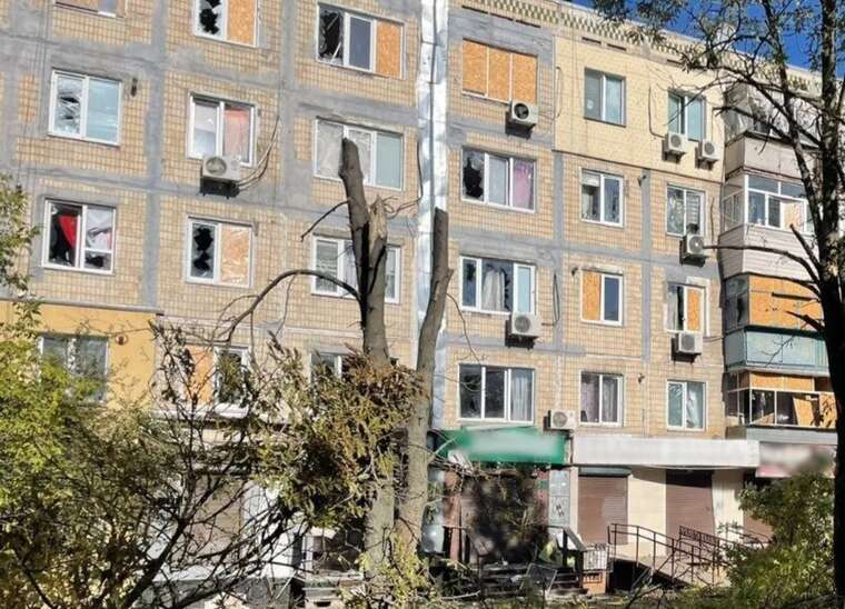 Загарбники завдали ударів по Нікополю з артилерії: постраждали троє людей