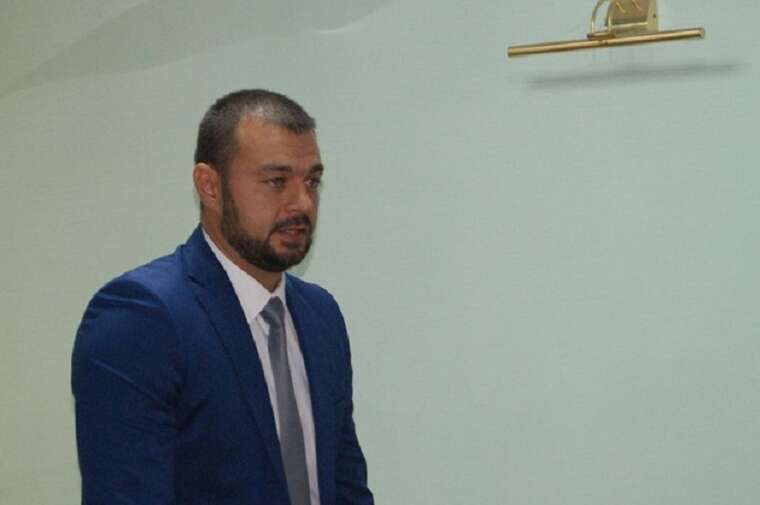 Head of the Lysychansk District Prosecutors Office Oleksandr Onufriyenko became a "pensioner" at the age of 41