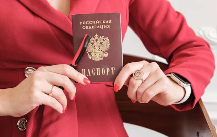 Грузинські прикордонники відмовилися впустити в країну дівчину з РФ, побачивши її паспорт