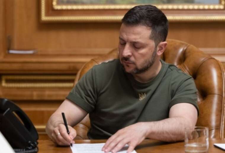 Президент Зеленский наградил еще 566 военнослужащих, из них 289 - посмертно