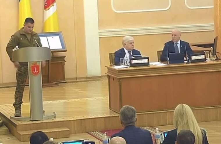 Мера Одеси Геннадія Труханова нагородили медаллю "За вірність українському народу"