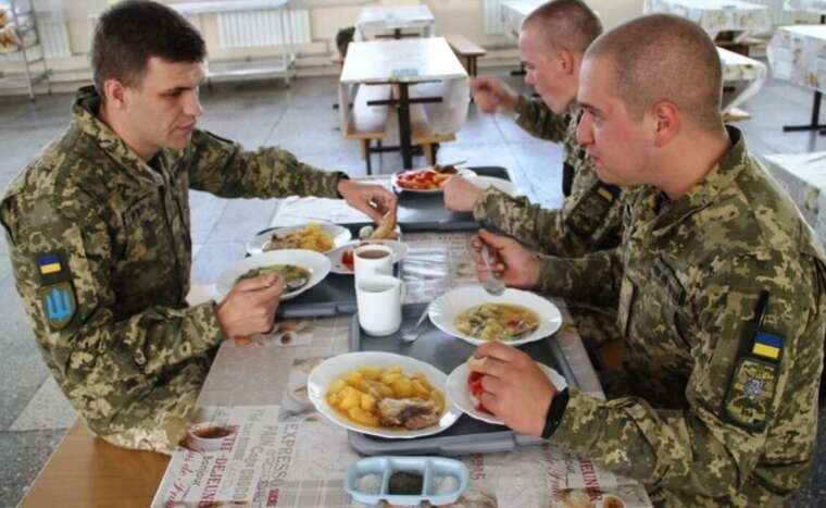 Міноборони визначило вимоги до калорійності харчування військовослужбовців ЗСУ