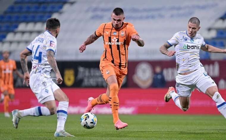 Бойовою нічиєю завершилося найбільш очікуване протистояння українського футболу — "Динамо-Шахтар" — 1:1