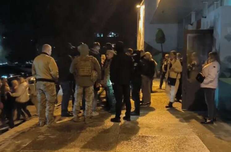 WSJ: Україна змушена проводити мобілізацію на тусовках і в ресторанах