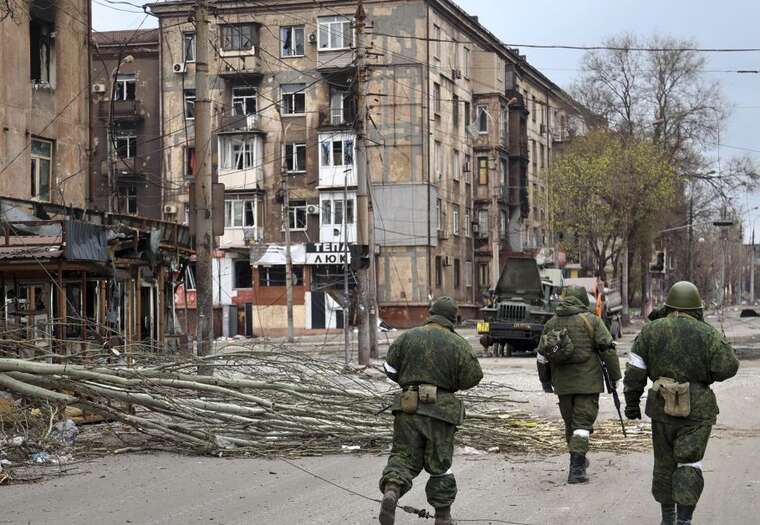 В окупованому Маріуполі загарбники хочуть віддавати квартири українців російським військовим