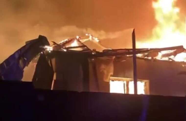 У Полтаві внаслідок атаки РФ почалася сильна пожежа в приватному секторі