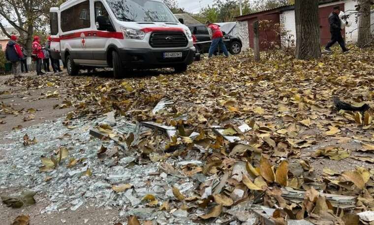 На Київщині та Черкащині внаслідок атаки ворога були пошкоджені будинки та підприємство