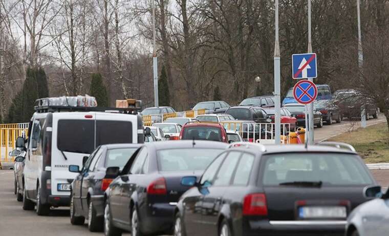 In the Odesa region, there are large-scale traffic jams before the Palanka border crossing point
