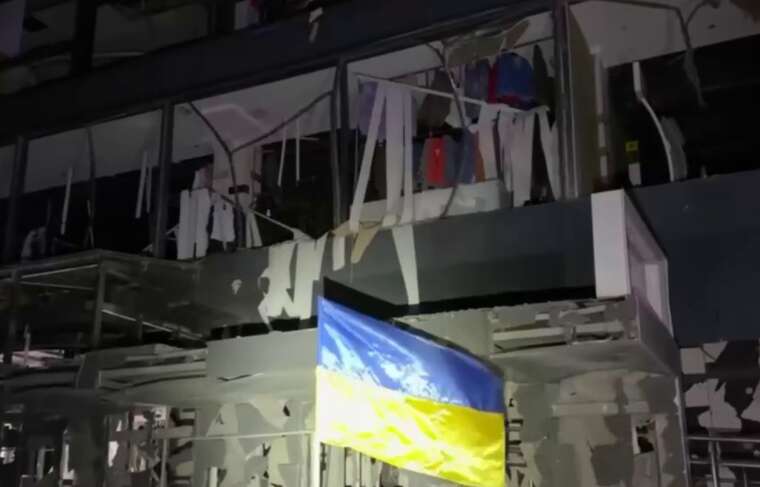 У мережі публікують момент прильоту по супермаркету в Харкові