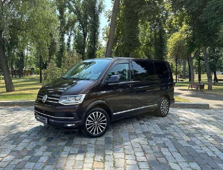 In Ivano-Frankivsk, the hospital ordered a luxury Volkswagen Multivan for 3.8 million hryvnias
