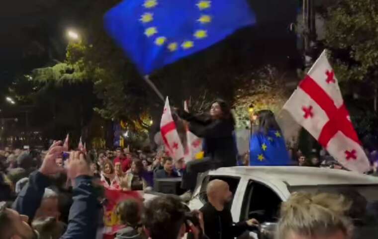 У столиці Грузії знову збираються акції протесту щодо результатів парламентських виборів