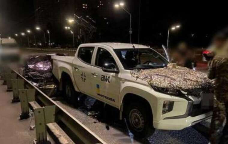 В Киеве пьяный нарушитель комендантского часа протаранил автомобиль мобильной ПВО