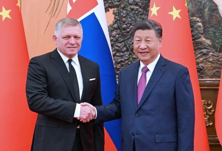 У Словаччині опозиція розкритикувала загрозливе партнерство Фіцо з КНР