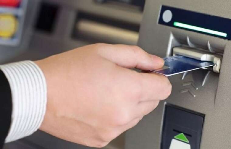 В Покровську та Родинському припиняють роботу банкомати "Ощадбанку"