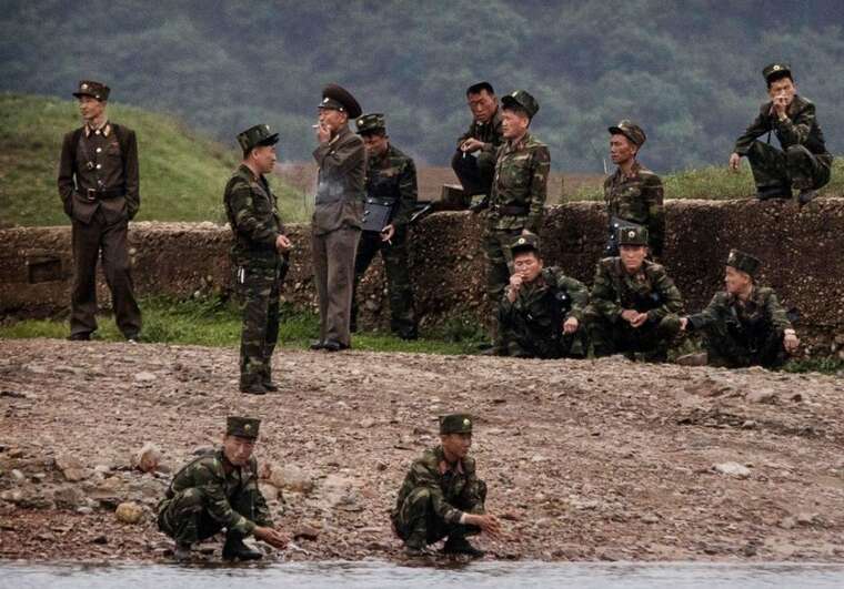 The Guardian:        ʳ  