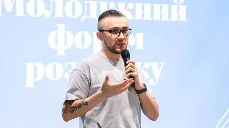 Український блогер Стерненко потрапив у "розшук" в одеському ТЦК