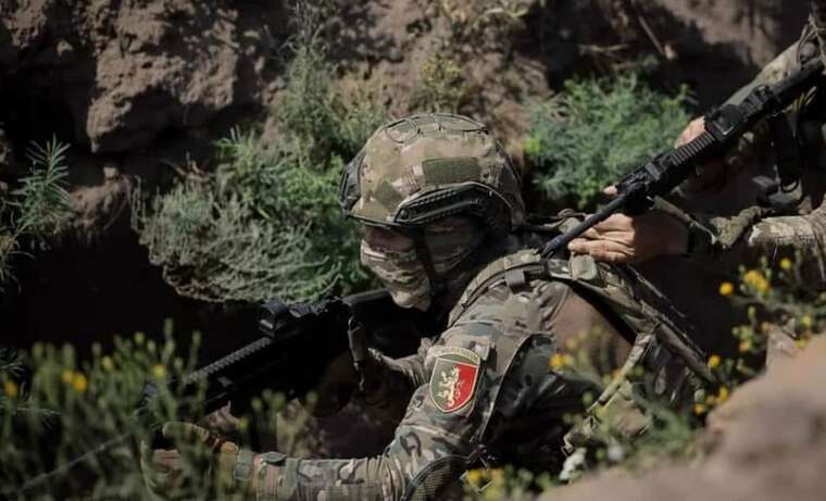 Ситуація на фронті: Сили оборони відбили 8 штурмів, 13 боїв ще тривають