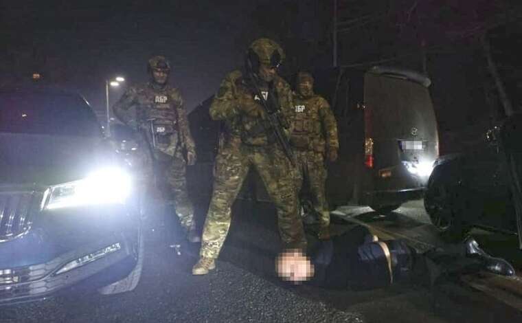 «Саше-браслету» из Полтавы и еще двум фигурантам нападения назначили круглосуточный домашний арест