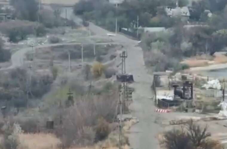 The media published a video of the moment of the explosion at the Kurakhove dam