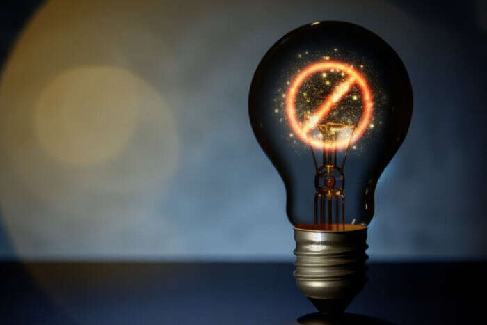 В "Укрэнерго" отменили отключение света для бизнесов