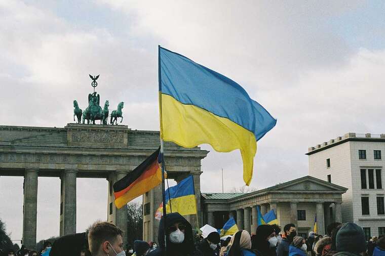 Bild: В Германии украинские беженцы могут получить выгоду от распада правящей коалиции