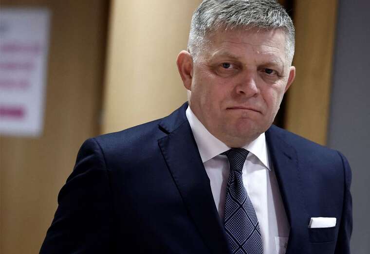 Проросійський уряд Роберта Фіцо ризикує втратити владу