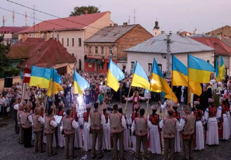 Із Закарпаття емігрували 300 тисяч осіб, - ОВА