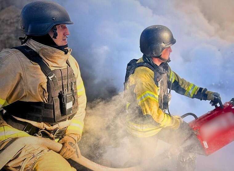 Атака РФ по Україні: в Київській області виникла пожежа на об’єкті інфраструктури